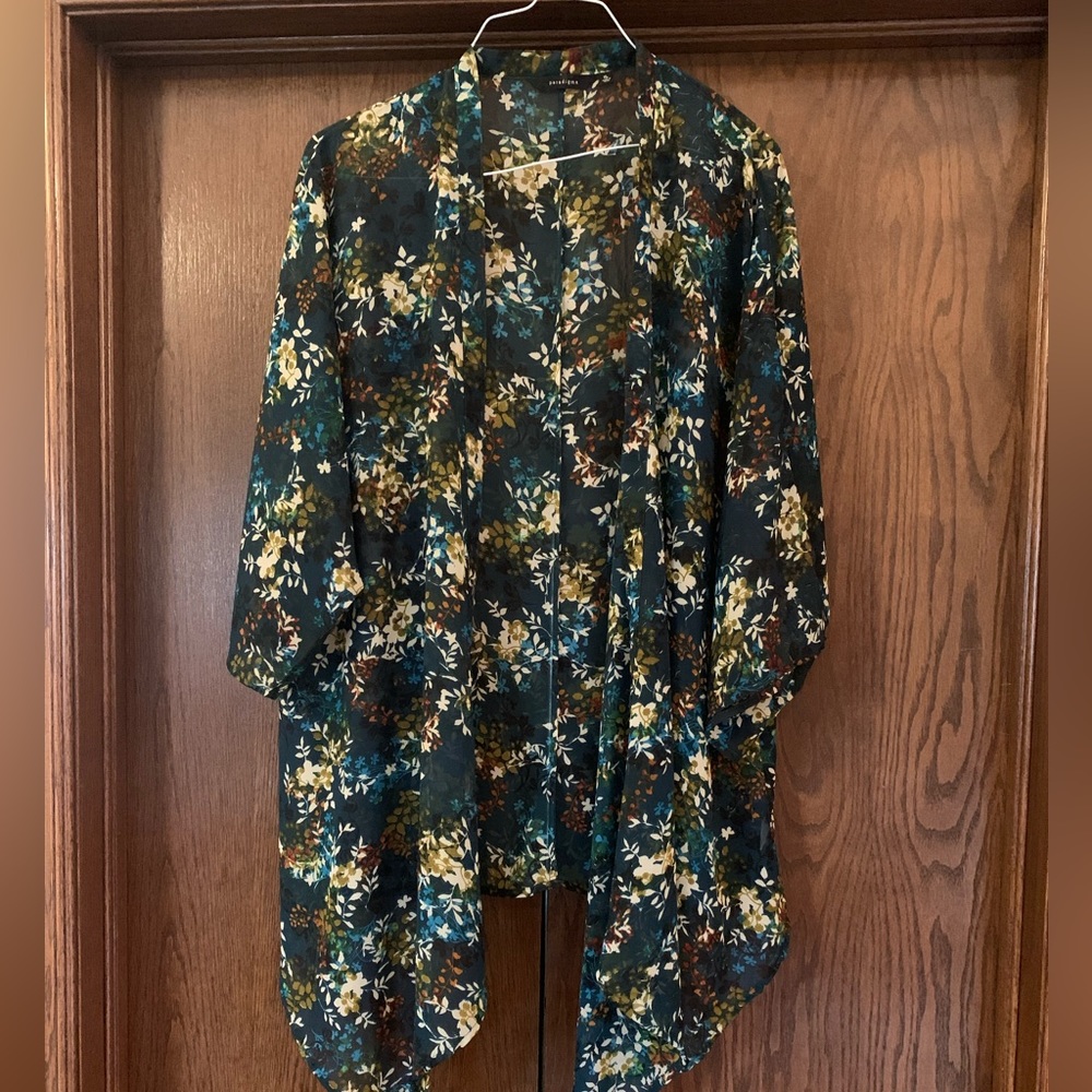 Dark Green, Floral themed Kimono wrap